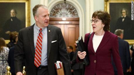 Susan Collins sent note to dais before John Roberts admonished legal teams, source says