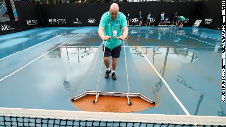 Weather has caused disruption at the 2020 Australian Open. 