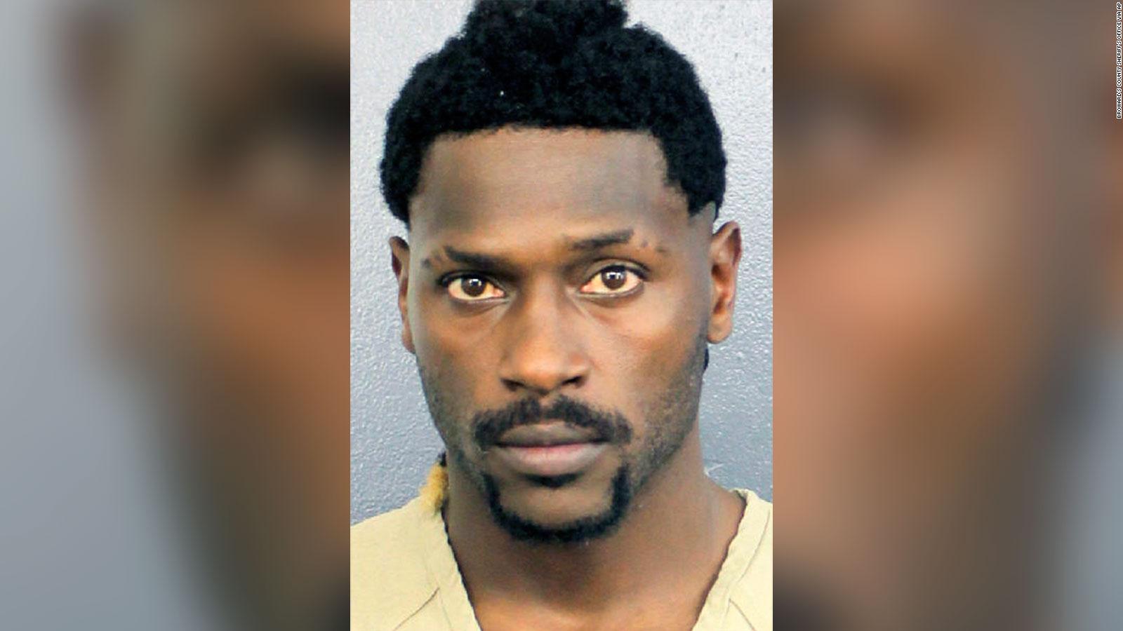 Antonio Brown Released On Bond After Turning Himself In On Burglary And Battery Charges Cnn 5010