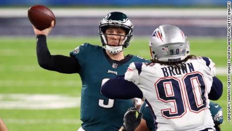 Nick Foles throws a pass in Super Bowl LII.