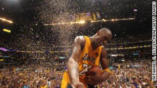 Kobe Bryant 8 Crown Lakers Slam Dunk Fan Art -  Sweden