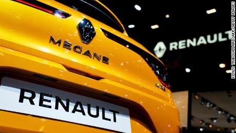 Renault tries to leave the Carlos Ghosn era behind by hiring an outsider as CEO