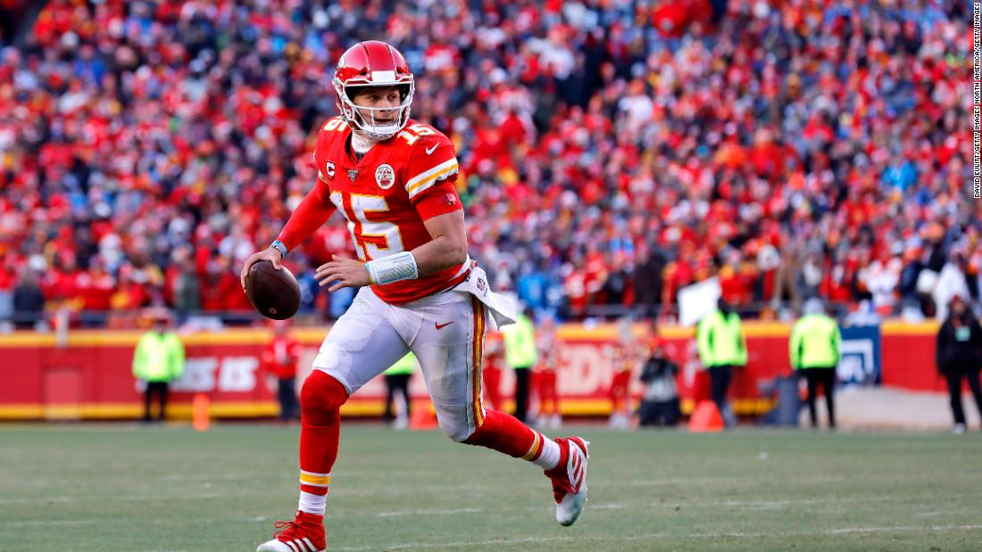 Warren Moon believes in Patrick Mahomes and the Chiefs in the NFL playoffs:  'It starts with that quarterback.'