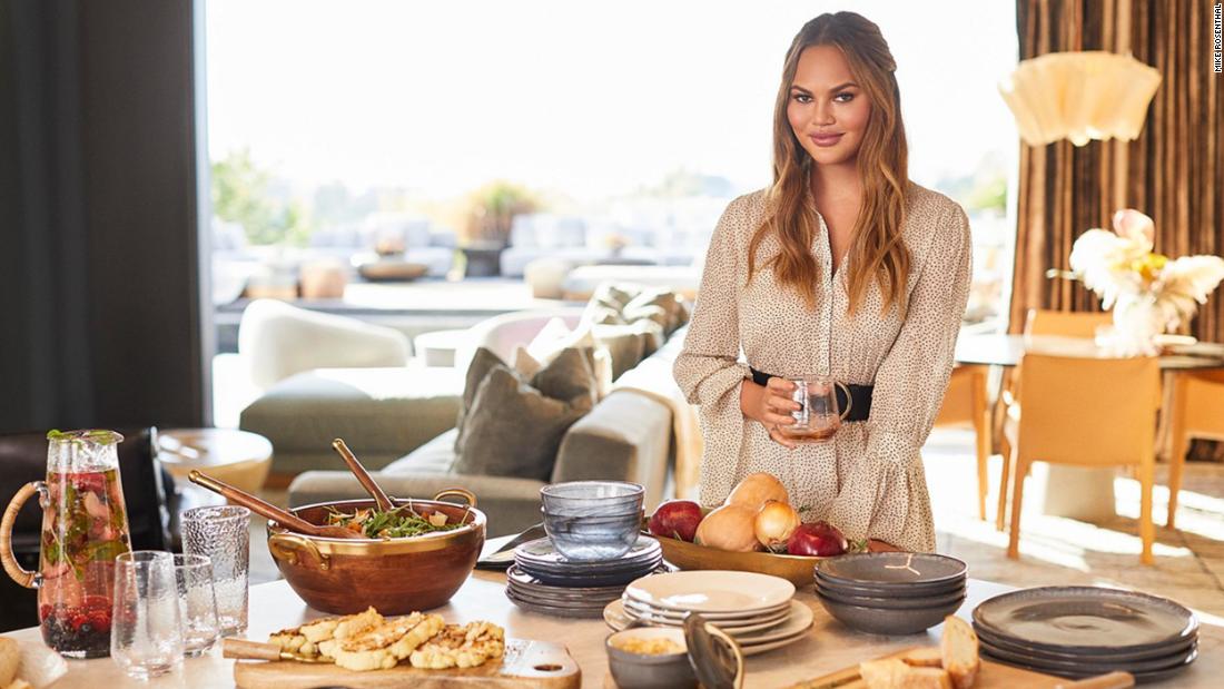 Chrissy Teigen’s Dog Food: A Comprehensive Review of the Brand’s Products, Values, and Reputation