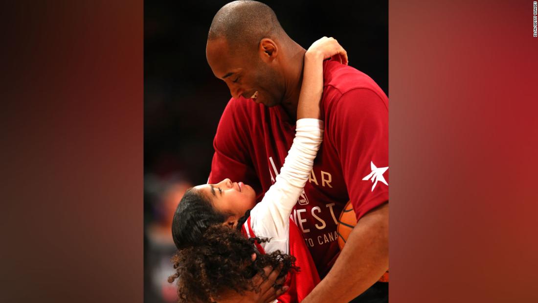 Vanessa Bryant honors Kobe and Gianna Bryant with Instagram post