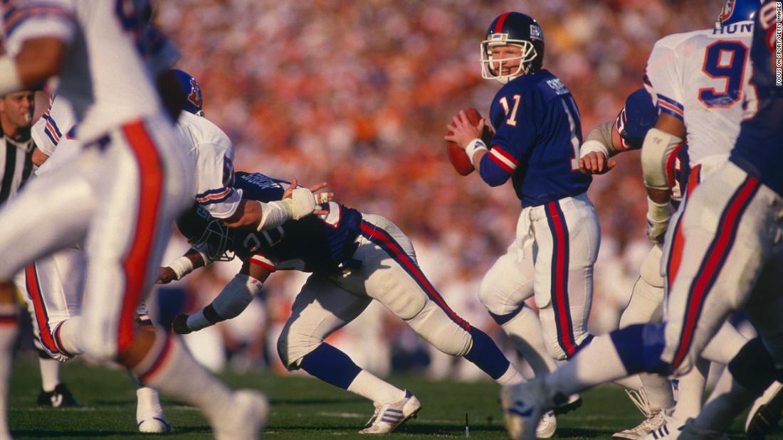 &lt;strong&gt;Super Bowl XXI (1987):&lt;/strong&gt; New York Giants quarterback Phil Simms had a performance for the ages in Super Bowl XXI, completing 22 of 25 passes as the Giants beat Denver 39-20. It remains a Super Bowl record for completion percentage. Simms also had 268 yards passing and three touchdowns.