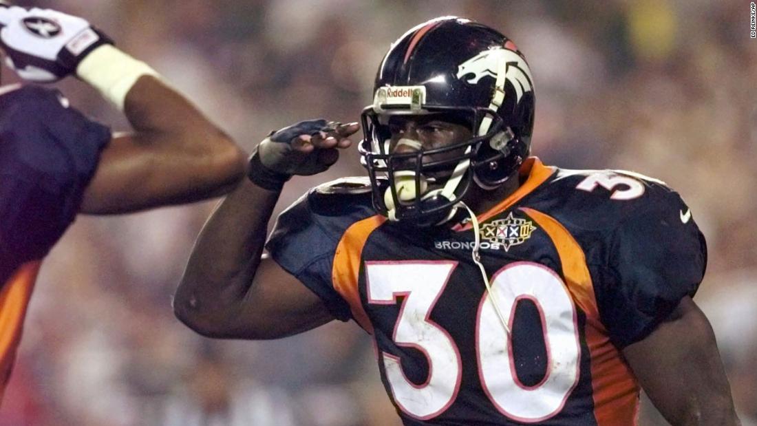 &lt;strong&gt;Super Bowl XXXII (1998):&lt;/strong&gt; Denver Broncos running back Terrell Davis does his signature &quot;Mile High Salute&quot; after scoring a touchdown against Green Bay in Super Bowl XXXII. Davis rushed for 157 yards and three touchdowns on his way to winning MVP.