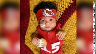 MINI MAHOMIES: Kansas City hospital dresses NICU babies in Chiefs