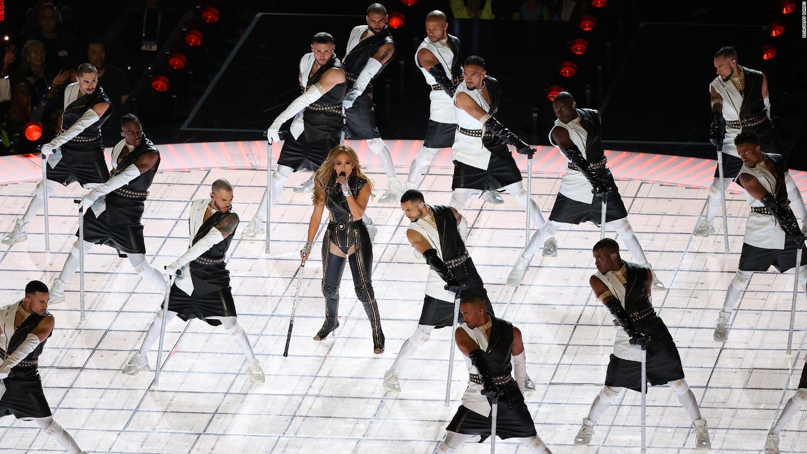 Jennifer Lopez And Shakiras Halftime Show Got Political Cnn 