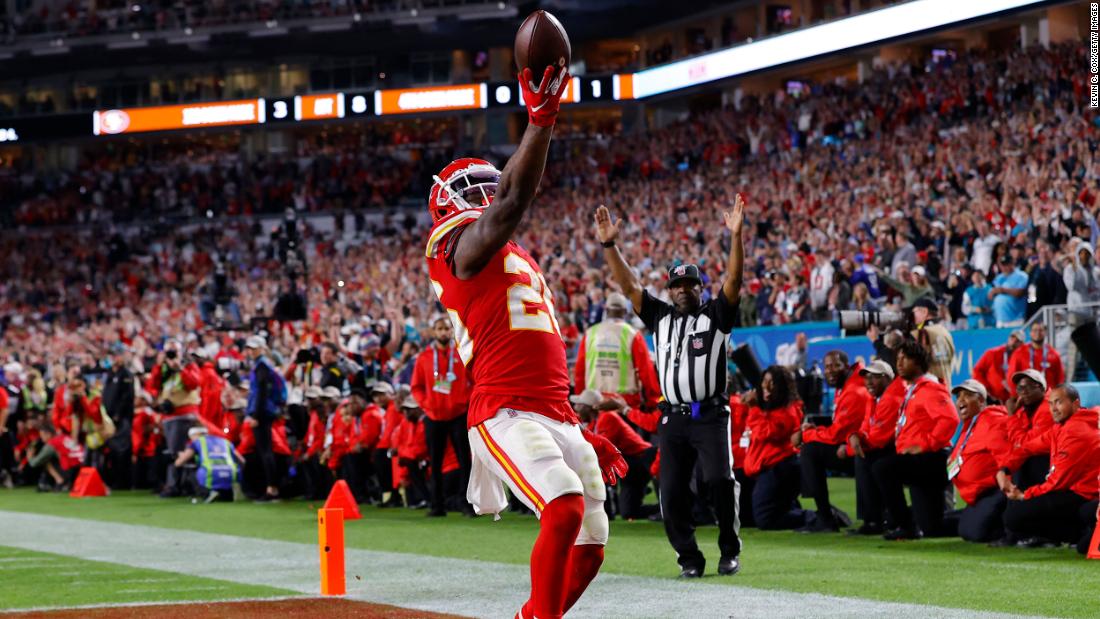 Kansas City running back Damien Williams celebrates his long touchdown run that put the final flourish on the Chiefs&#39; victory.