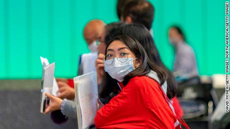 China&#39;s coronavirus death toll overtakes SARS
