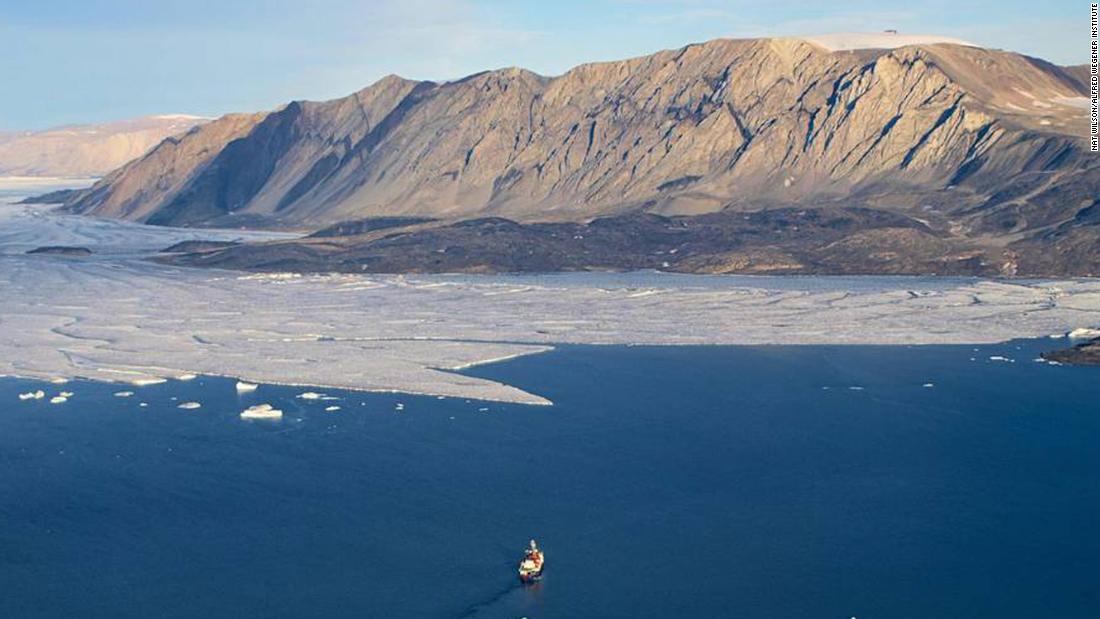 Photo of Štúdia zistila, že grónska ľadová pokrývka sa roztavila do bodu, kedy sa už nevráti