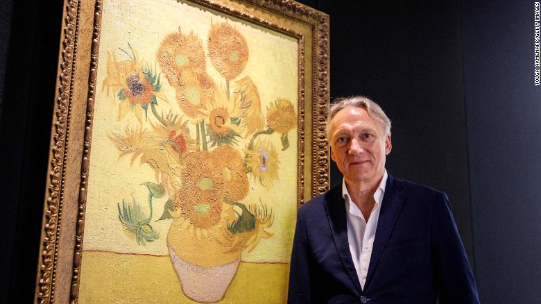 Gogh: to pronounce the artist's last name - CNN Style