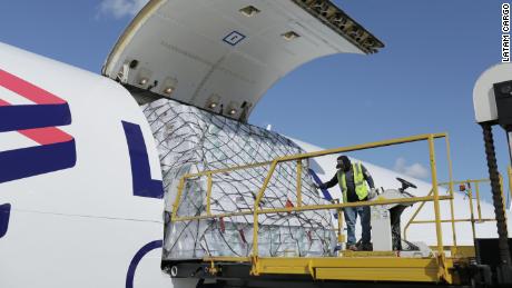 This plane is chock-full of flowers -- several thousand tons, to be exact. They were shipped from South America to the US and other countries for Valentine&#39;s Day. 