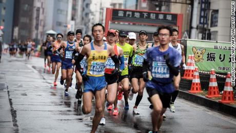 Tokyo Marathon restricted to elite athletes over coronavirus fears