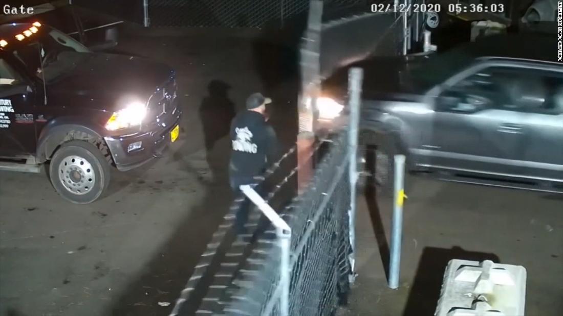 Man Gets Hit In The Head By A Stolen Truck At A Tow Yard Cnn Video