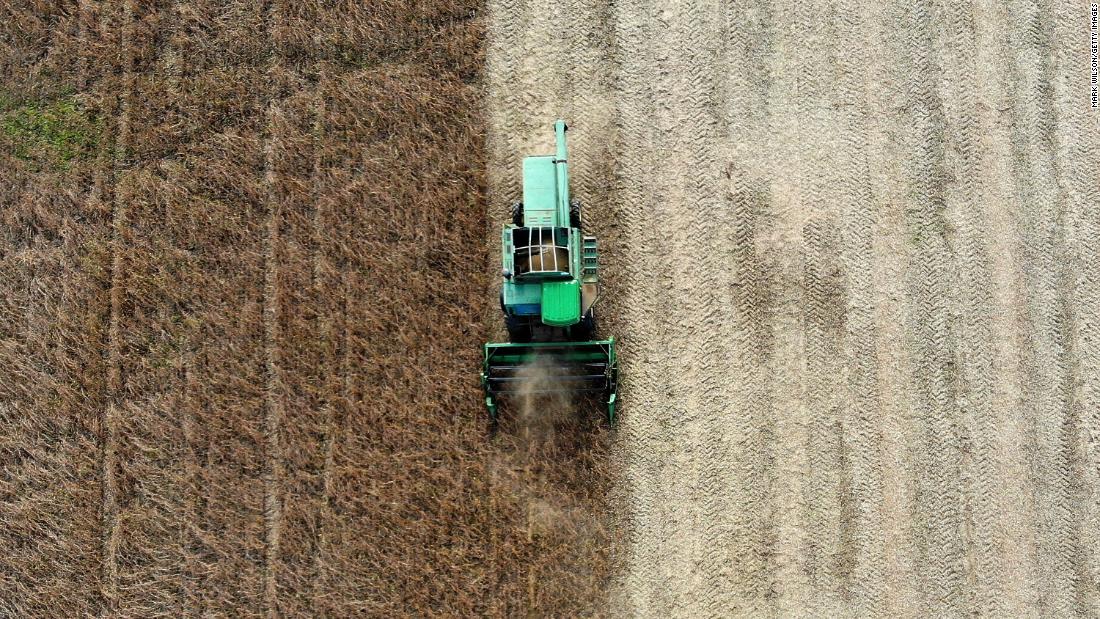 US farmers are more confident according to tractor giant Deere - CNN