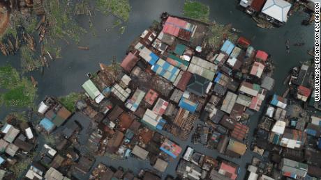 Una imagen de dron de Makoko: Foto: Uhurulabs / africanDRONE / CfAfrica