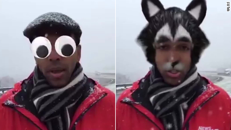 Un journaliste de télévision a sans le savoir donné le rapport sur la neige avec des yeux écarquillés après avoir accidentellement activé les filtres faciaux de Facebook
