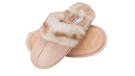 Jessica Simpson Comfy Faux Fur Slippers