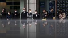 Asian markets fall as coronavirus continues to spread