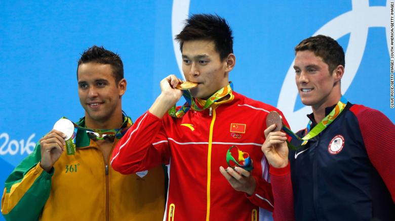 ซุนใช้เหรียญทองในการแข่งขันกีฬาโอลิมปิกปี 2559