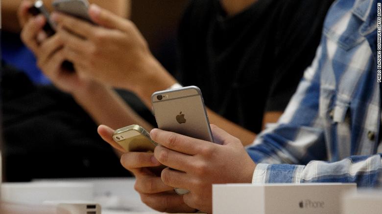 Apple to pay up to $500M to settle lawsuit over slow iPhones