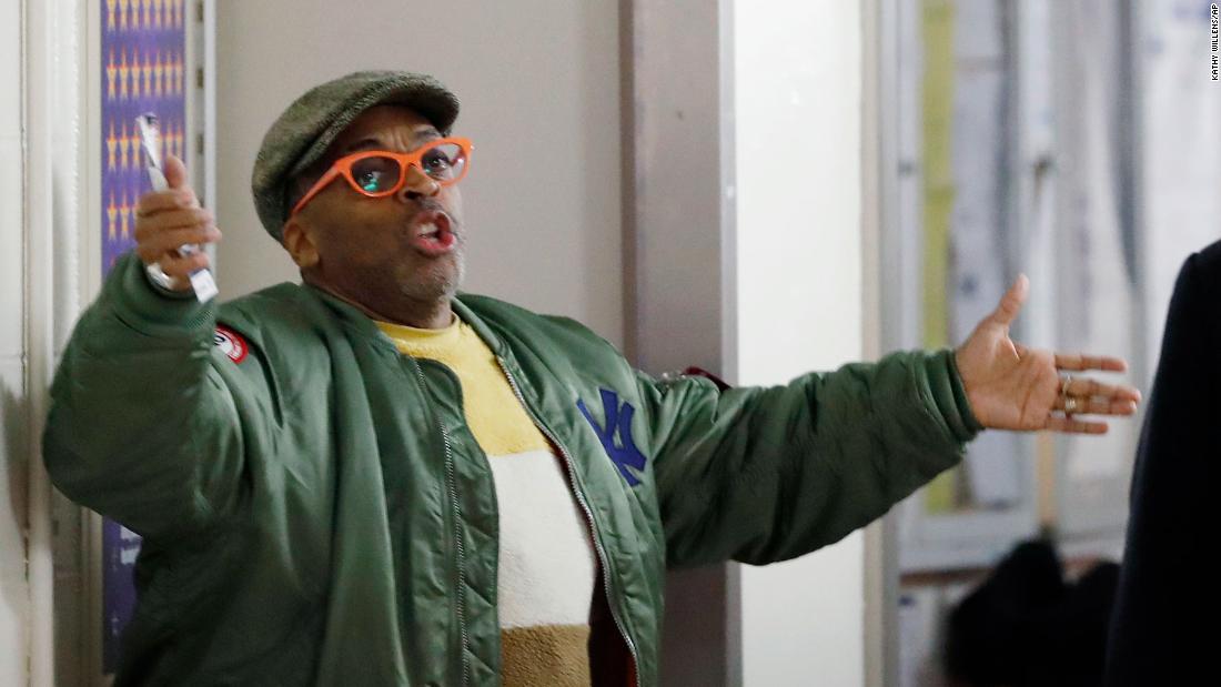 theScore - Honestly, they should let Spike Lee coach the New York