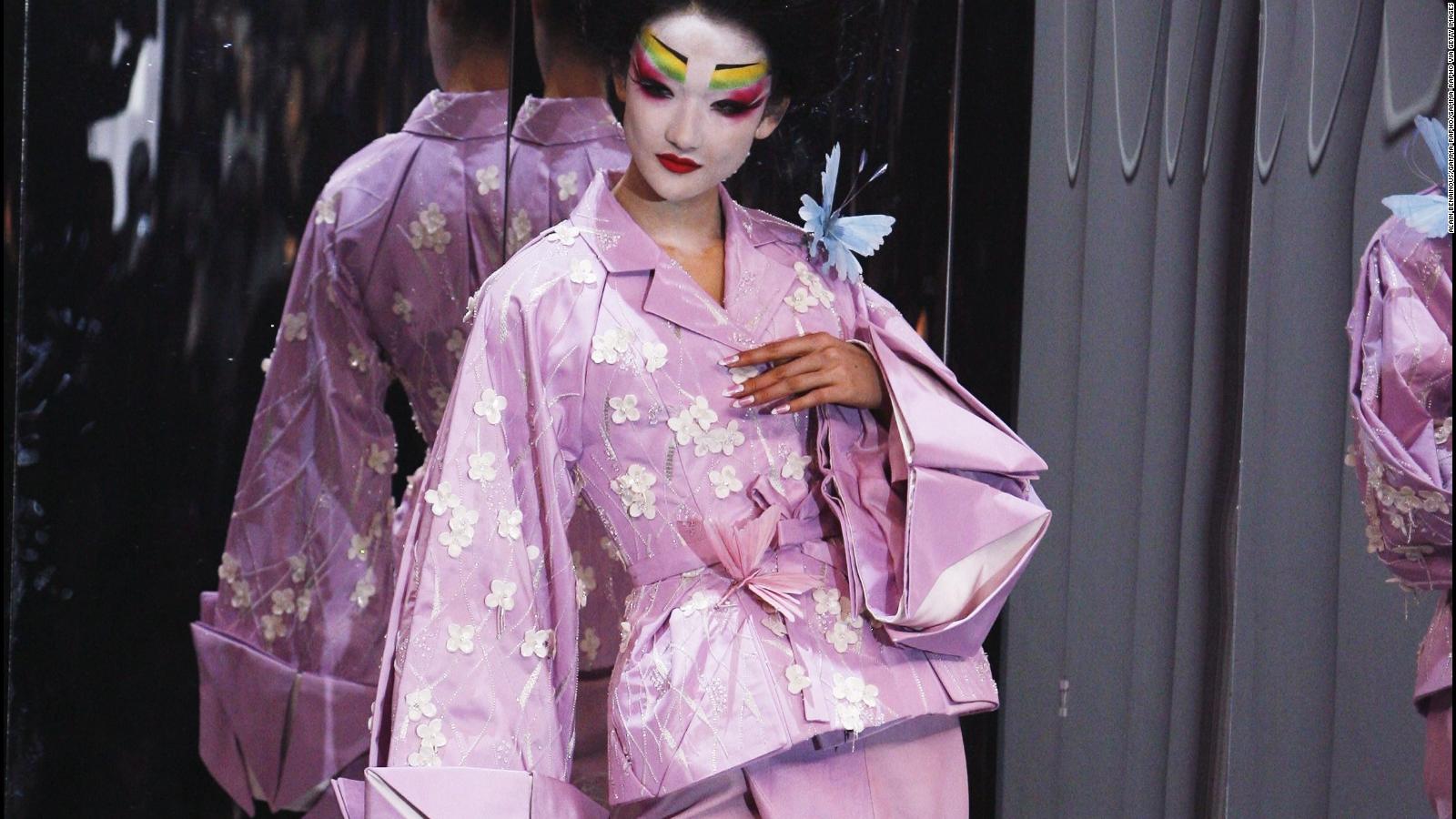 What The Kimono Tells Us About Cultural Appropriation Cnn Style - kimono roblox japanese clothing