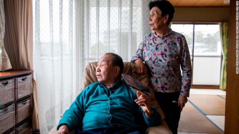 Iwao Hakamada and his sister Hideko (R) at their home in Hamamatsu.