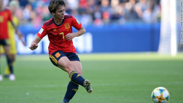 Marta Corredera เล่นให้กับทีมสร้างประวัติศาสตร์ของสเปนในการแข่งขันฟุตบอลโลกปี 2019 หญิง