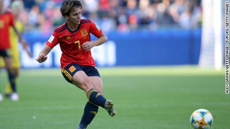 Historic women&#39;s deal &#39;reward for all the hard work we&#39;ve been putting in for years,&#39; says Spain star 