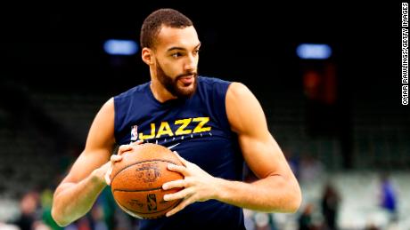NBA player touches mics in presser, tests positive for coronavirus