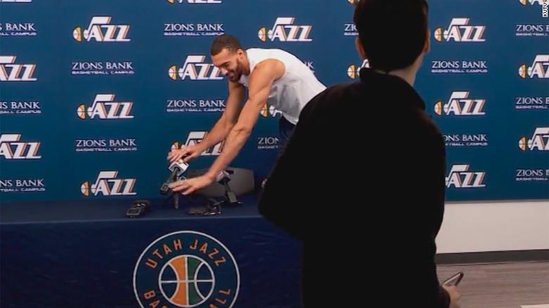 Utah Jazz center Rudy Gobert touched the microphones and recorders of the media after his March 9 press conference -- two days before he tested positive for coronavirus. 