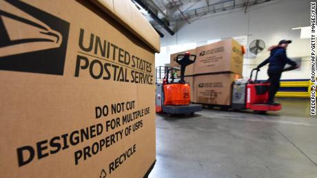 Postal Service forced to keep working despite shortages of cash and protection