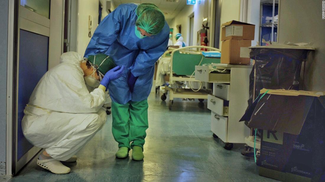 A nurse in Cremona, Italy, takes a moment in this heartbreaking photo &lt;a href=&quot;https://www.instagram.com/p/B9yaP7jIdO-/&quot; target=&quot;_blank&quot;&gt;posted to Instagram&lt;/a&gt; by photographer Paolo Miranda. Italy&#39;s health care system &lt;a href=&quot;https://www.cnn.com/2020/03/18/europe/italy-coronavirus-lockdown-intl/index.html&quot; target=&quot;_blank&quot;&gt;has been severely tested&lt;/a&gt; by the coronavirus pandemic.