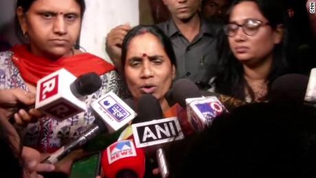 NIrbhaya&#39;s mother speaks to the press after her daughter&#39;s killers were executed.