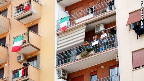 Italians sing together as radio stations unite to broadcast the national anthem
