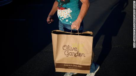Casual dining chains like Olive Garden are in a precarious position. 