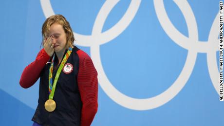 Ledecky celebrates after winning gold in the Women&#39;s 800m Freestyle final at Rio 2016.