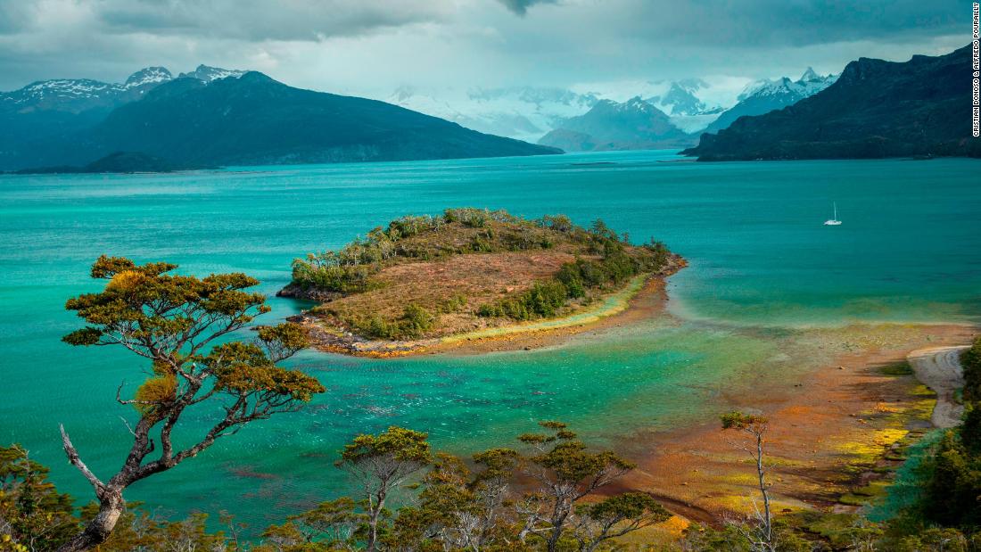 One explorer's mission to photograph a century of climate change in ...