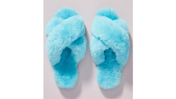 bathroom slippers target