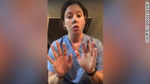 This nurse demonstrates just how fast germs spread even if you&#39;re wearing gloves