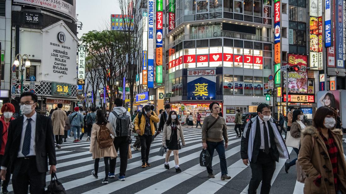 Crowds fill Tokyo streets despite state of emergency restrictions - CNN ...