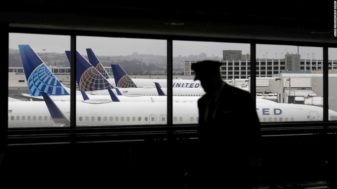 United Says Demand Is Essentially Zero Signals Layoffs Cnn