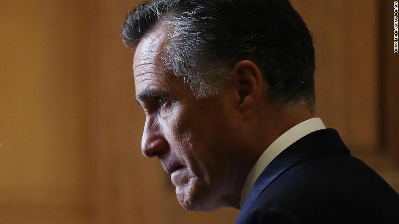 Mitt Romney backing of Supreme Court vote paves way for election-year confirmation