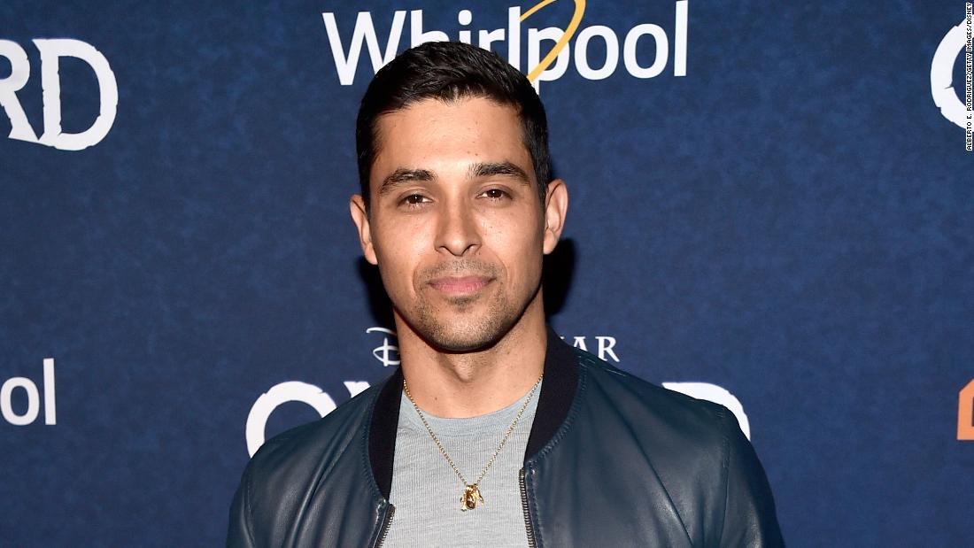 Wilmer Valderrama inspired to turn the spotlight on frontline workers after grocery store encounter