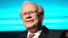 Warren Buffett rescued Corporate America in 2008. He&#39;s got $130 billion in cash to do it again