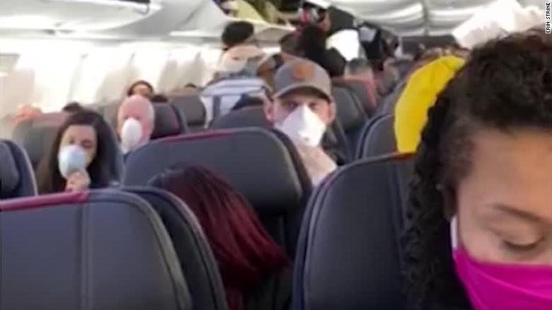 Major US airlines to require passengers to wear face masks