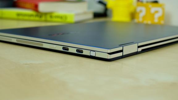 The Galaxy Flex Book Brings Samsung S Smartphone Chops To Windows 10